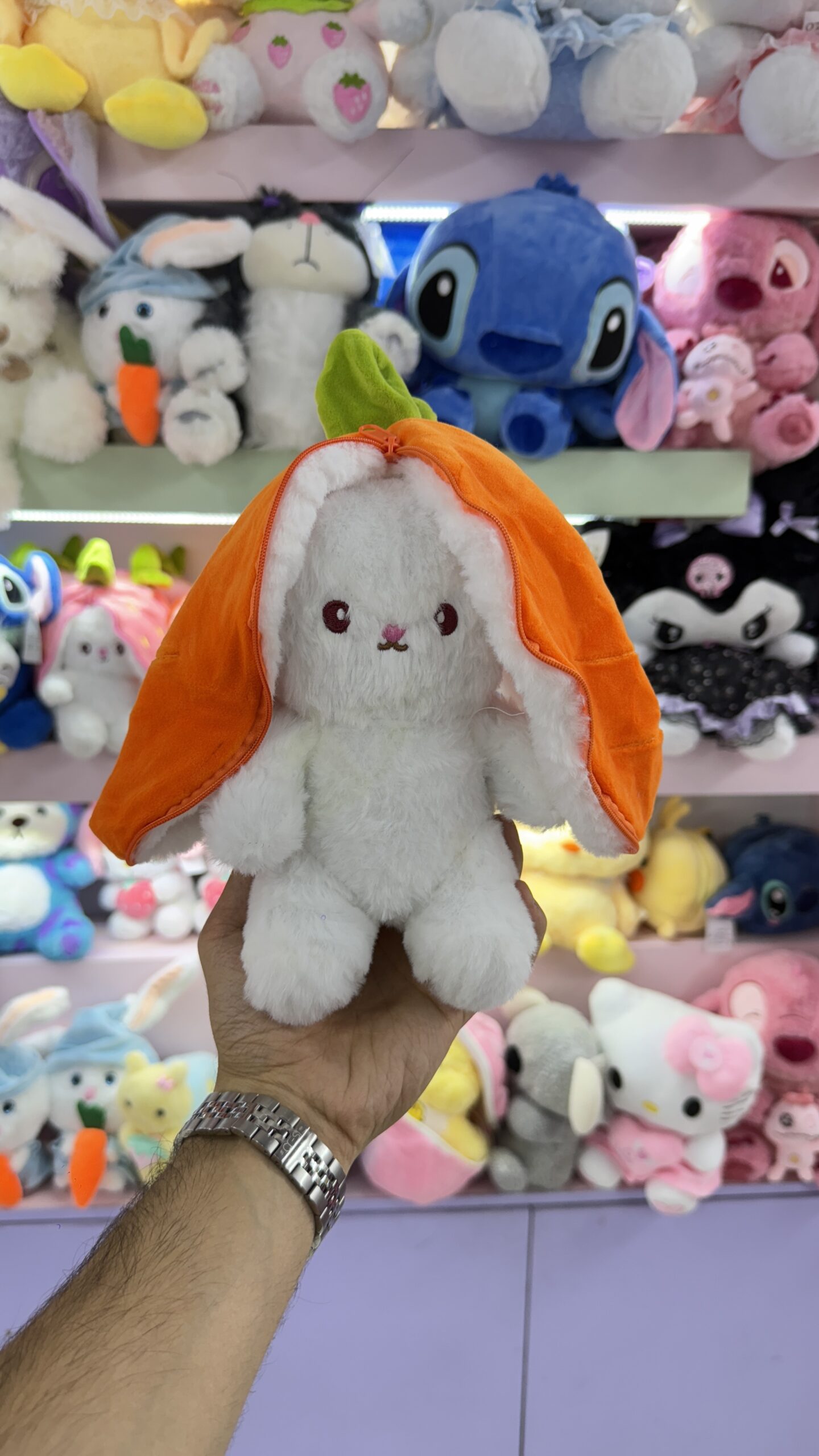 عروسک خرگوش توت‌فرنگی