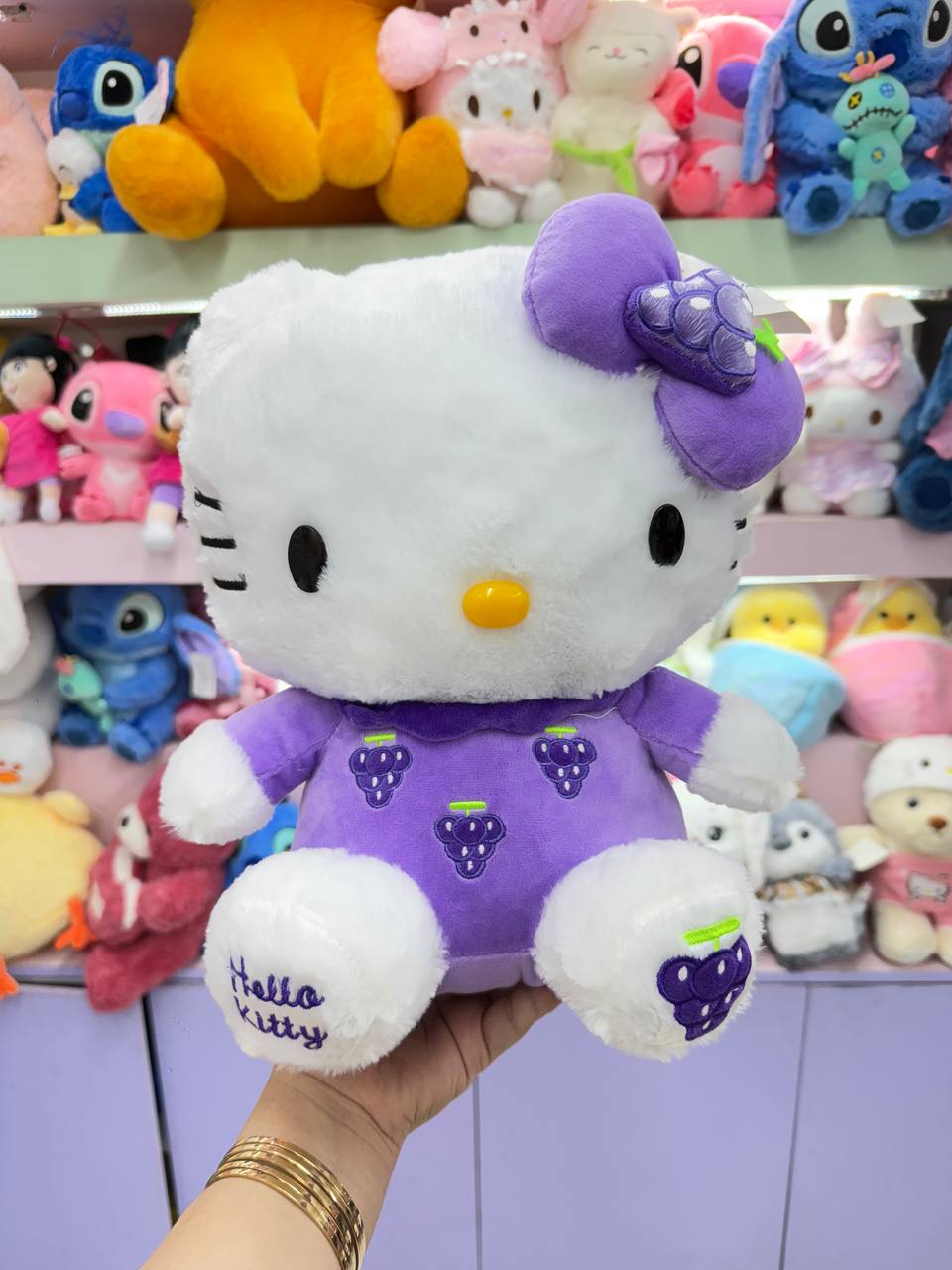 عروسک کیتی انگوری