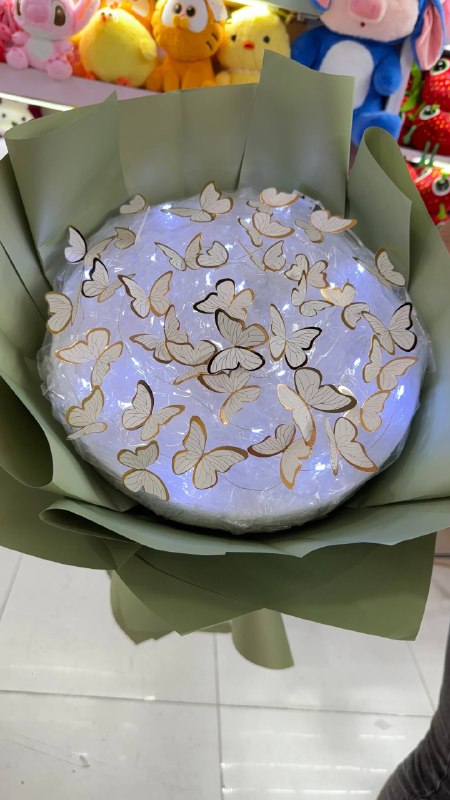دسته گل پروانه‌ای یک متری سبز ماچا